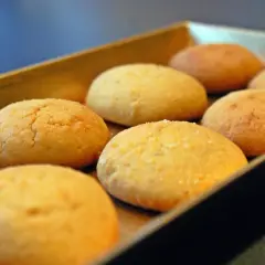Mąka ryżowa: Bezglutenowe przepisy i triki na udane wypieki