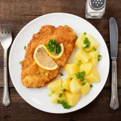Ile kalorii ma kotlet drobiowy z ziemniakami? Zaskakujący przewodnik żywieniowy