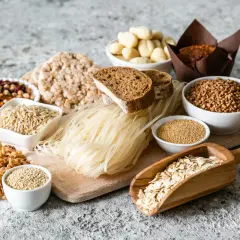 Dieta bez glutenu i nabiału: Jak unikać pułapek i jeść smacznie?