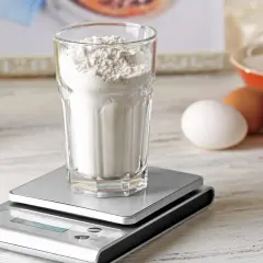 100g cukru pudru w szklankach? Precyzyjne miary bez wagi!