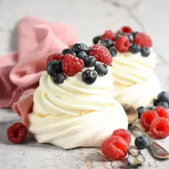 Ile kalorii ma beza Pavlova? Zaskakujące różnice w kaloryczności