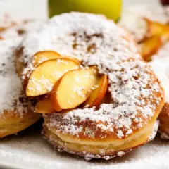 Ciastka francuskie z jabłkiem - przepis na pyszne ciasto francuskie z jabłkami