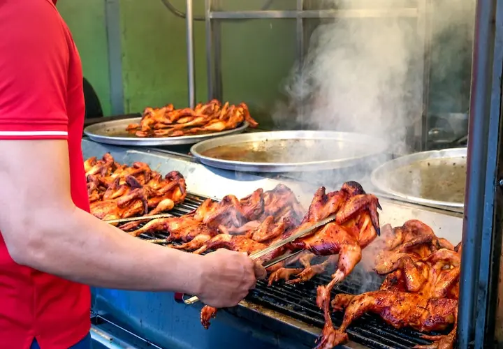 Sos BBQ z suszonymi pomidorami do kurczaka z grilla