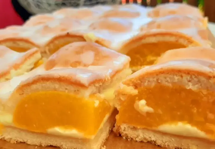 Co zrobić z brzoskwiniami? Odkryj przepis na pyszne ciasto!
