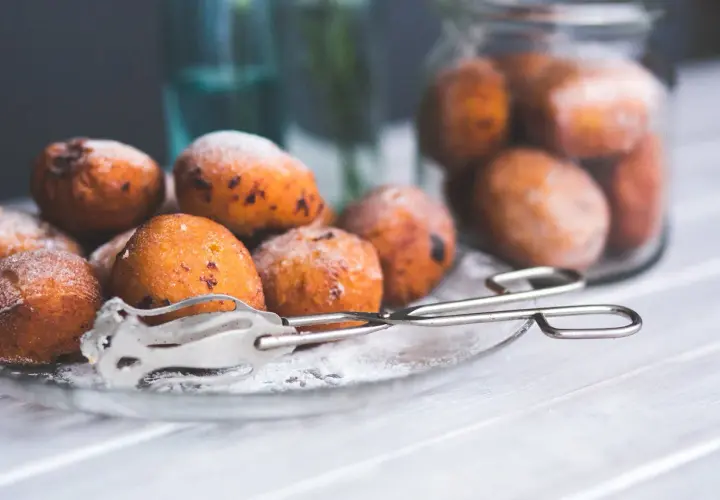 Pączki bez glutenu: Puszyste jak chmurka? Przepis i gdzie kupić!