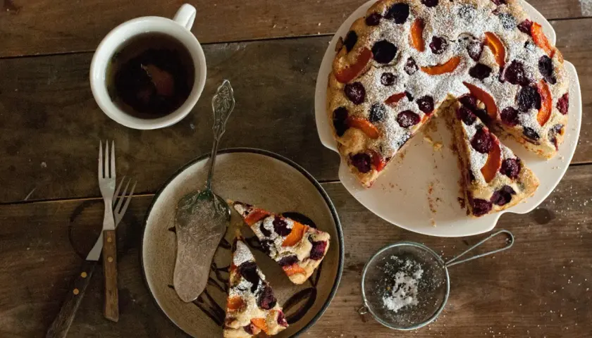 Pyszne ciasto bez glutenu? Odkryj sekrety udanych wypieków!