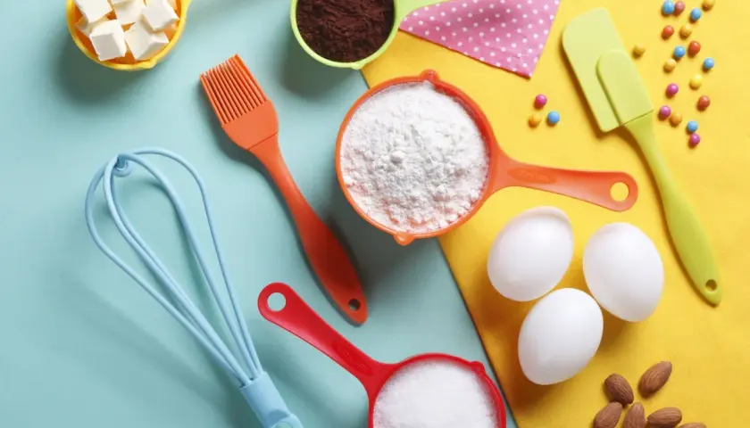 Szybkie przeliczanie 600 g mąki na szklanki - poradnik kuchennych obliczeń