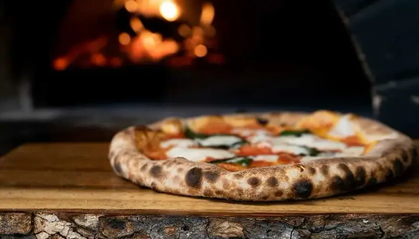 Jak wybrać mąkę do pizzy, by uzyskać idealnie chrupiące ciasto