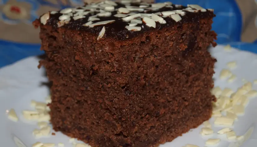 Ciasto czekoladowe bezglutenowe: Sekrety idealnie wilgotnego!