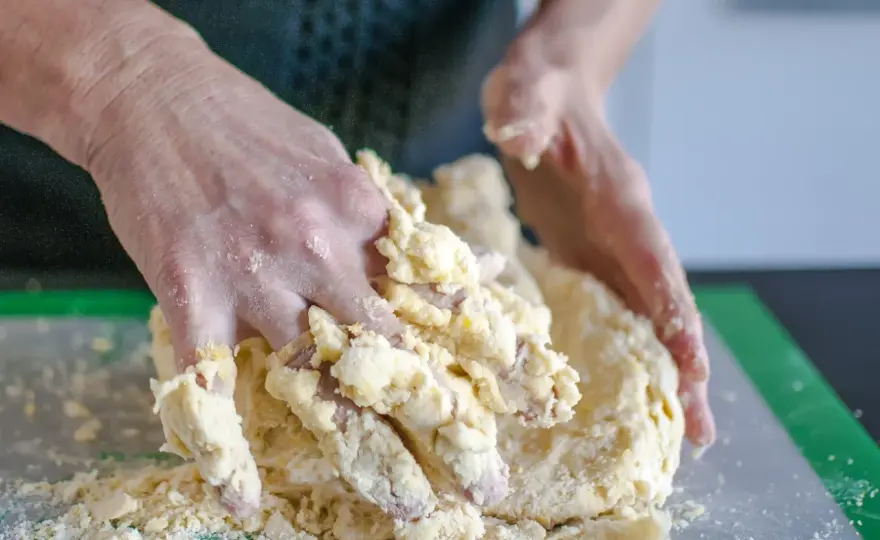 150g cukru: Kryształ czy puder? Klucz do idealnych wypieków
