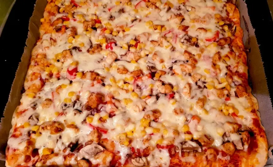 Szybkie ciasto bez drożdży: Pizza, bułki, placki bez czekania!