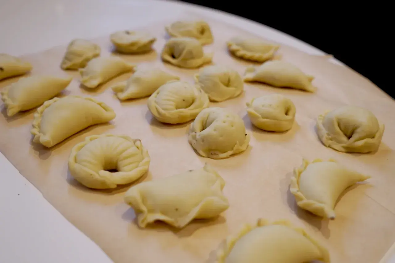 Sekret pierogów z boczniakami: Ciasto, farsz i triki mistrza!