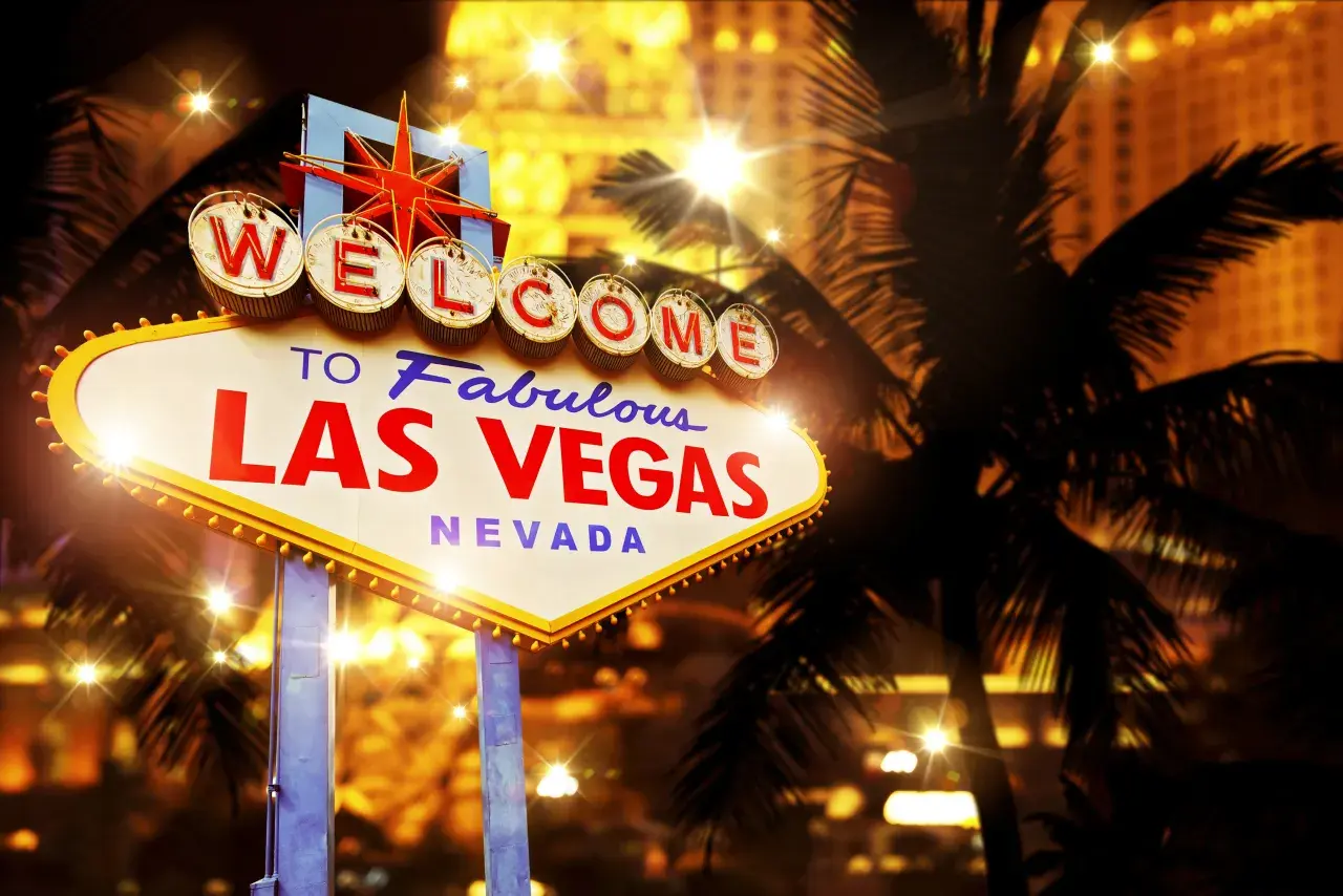 Wieczór w stylu Vegas: przekąski, dania i desery