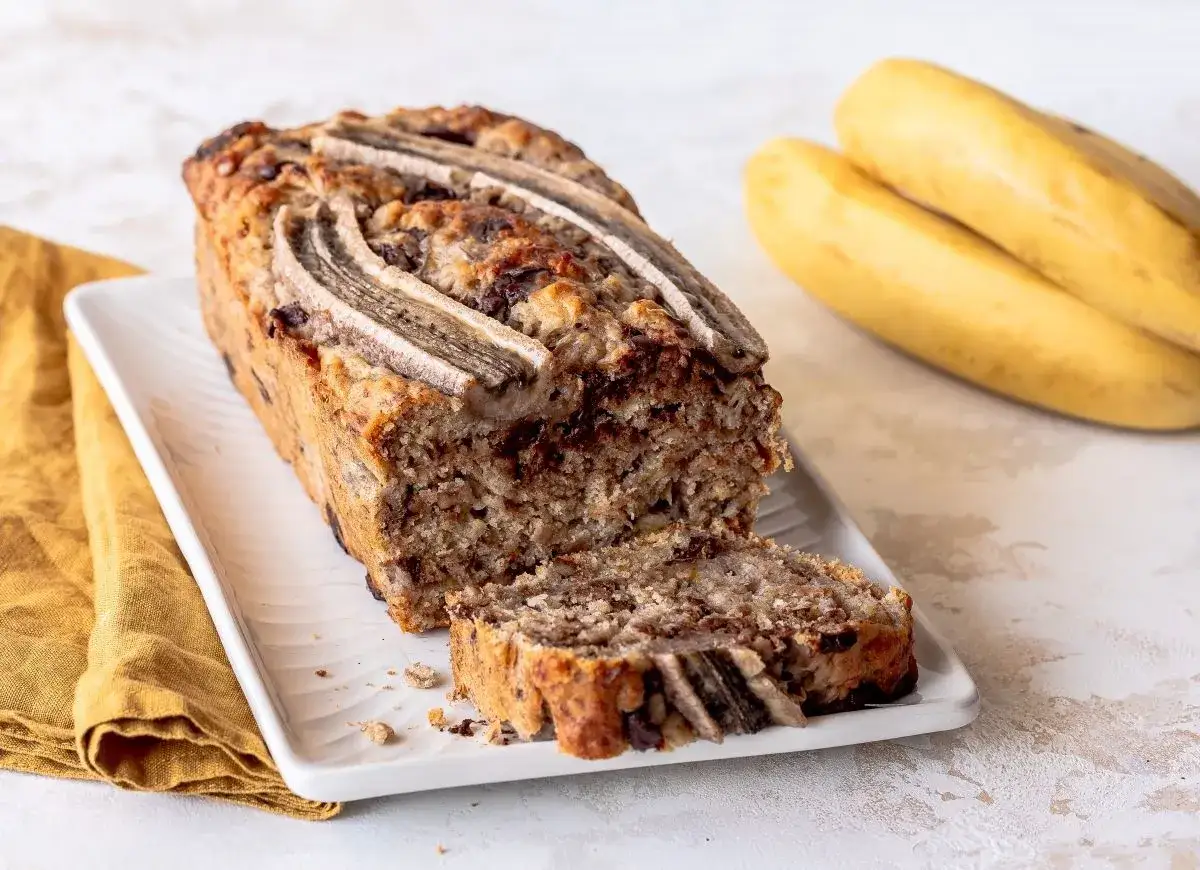 Wegański chlebek bananowy z dodatkami