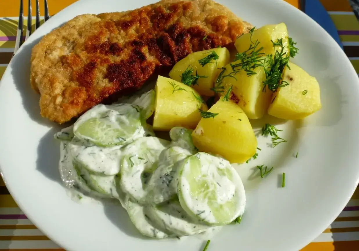 Zdjęcie Ile kalorii ma kotlet drobiowy z ziemniakami? Zaskakujący przewodnik żywieniowy