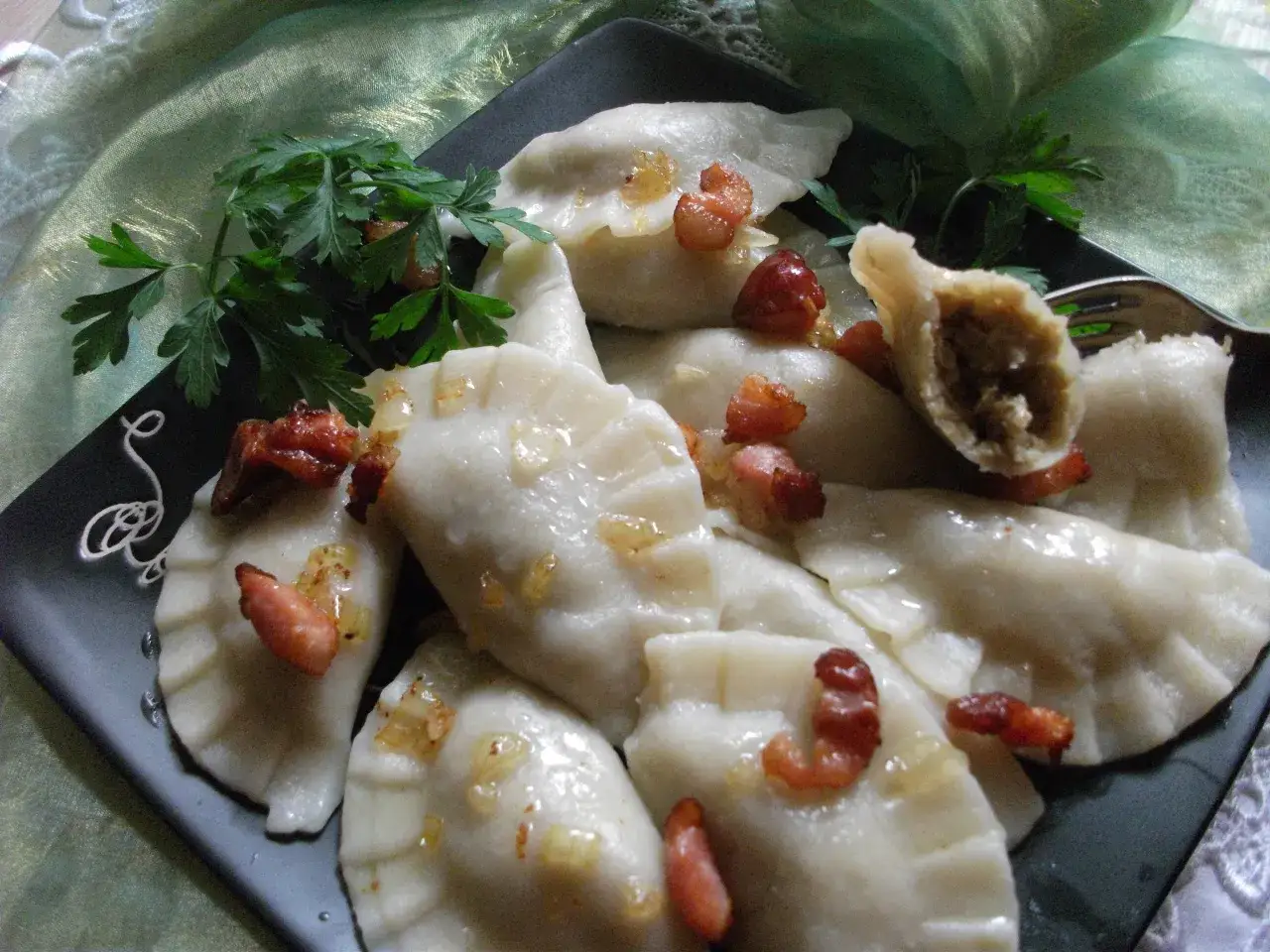pierogi z boczniakami gotowe danie